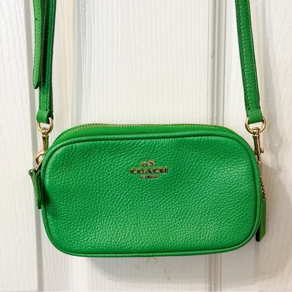 Vintage COACH Crossbody Green Purse in Polished Pebble Leather - Picture 10 of 13